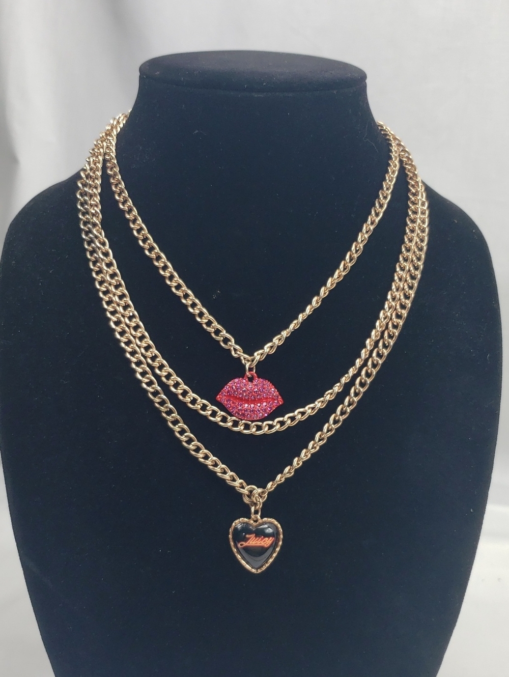Juicy Couture Lips & Heart Necklace